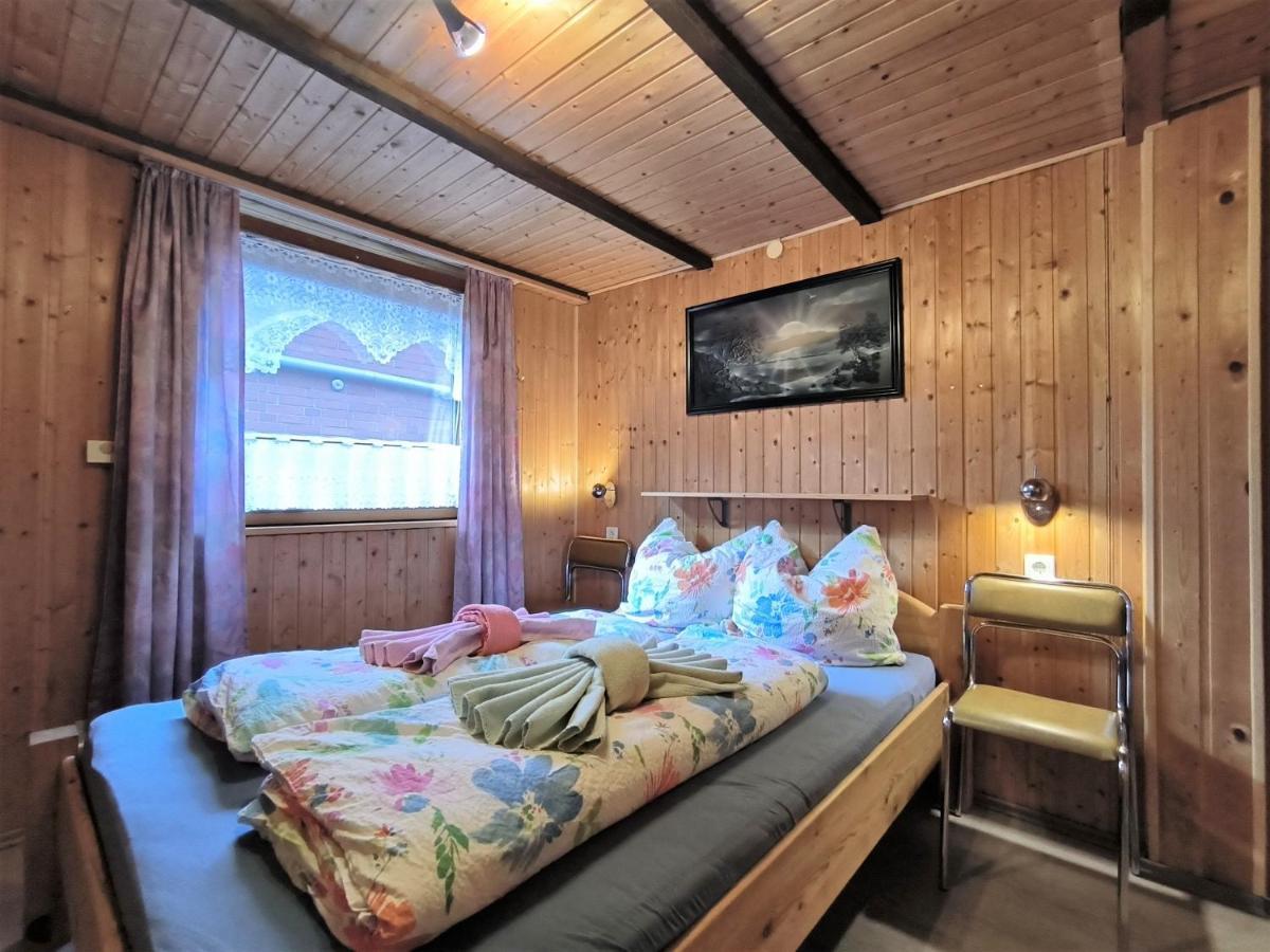 Ferienwohnung Mohnkopf - Unterkunft Fuer 2 Bis 3 Personen Mit Terrasse Jerrishoe Exterior foto