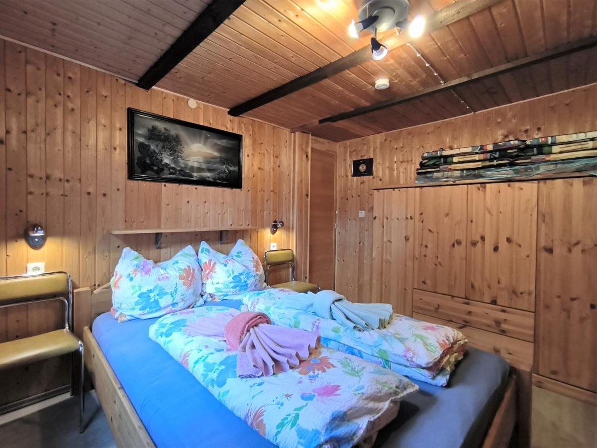 Ferienwohnung Mohnkopf - Unterkunft Fuer 2 Bis 3 Personen Mit Terrasse Jerrishoe Exterior foto